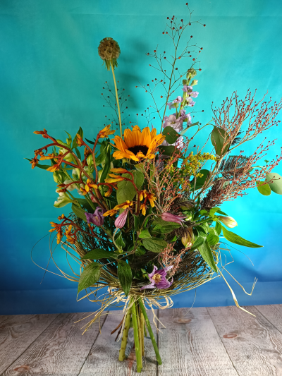 Eco line Flower bouquets - Eco line products are using only eco friendly materials, and are arranged with seasonal flowers.