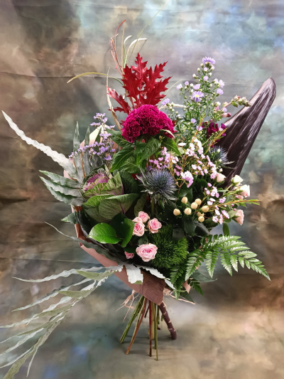 Eco line Flower bouquets - Eco line products are using only eco friendly materials, and are arranged with seasonal flowers.