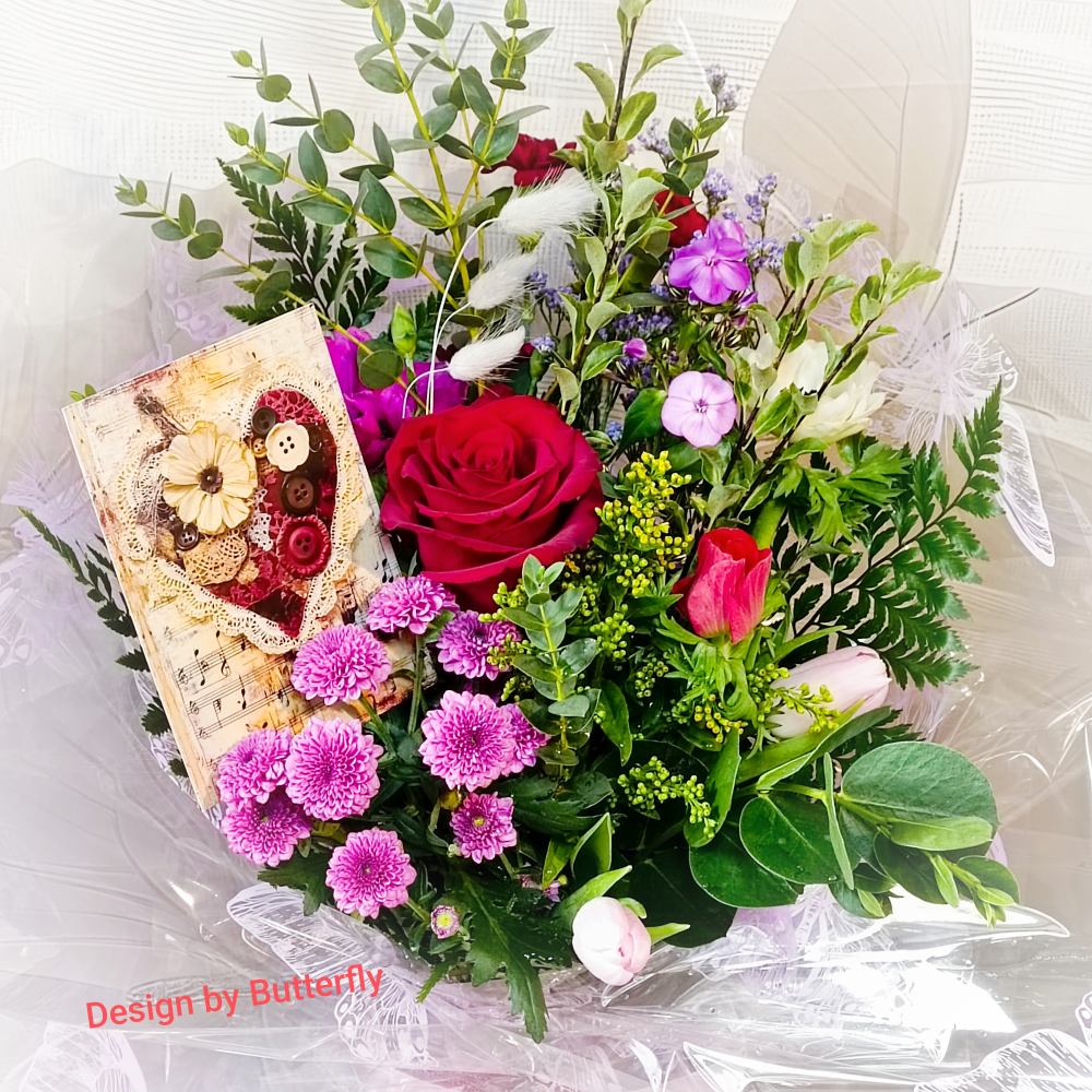 Valentine's Day classic gift box with a large  Valentine's Day card