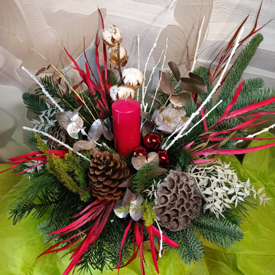 Joy to the world - A stylish floral arrangement. A candle accompanied by fresh spruce, as well as dried and painted plants. An exceptionally  long-lasting composition.